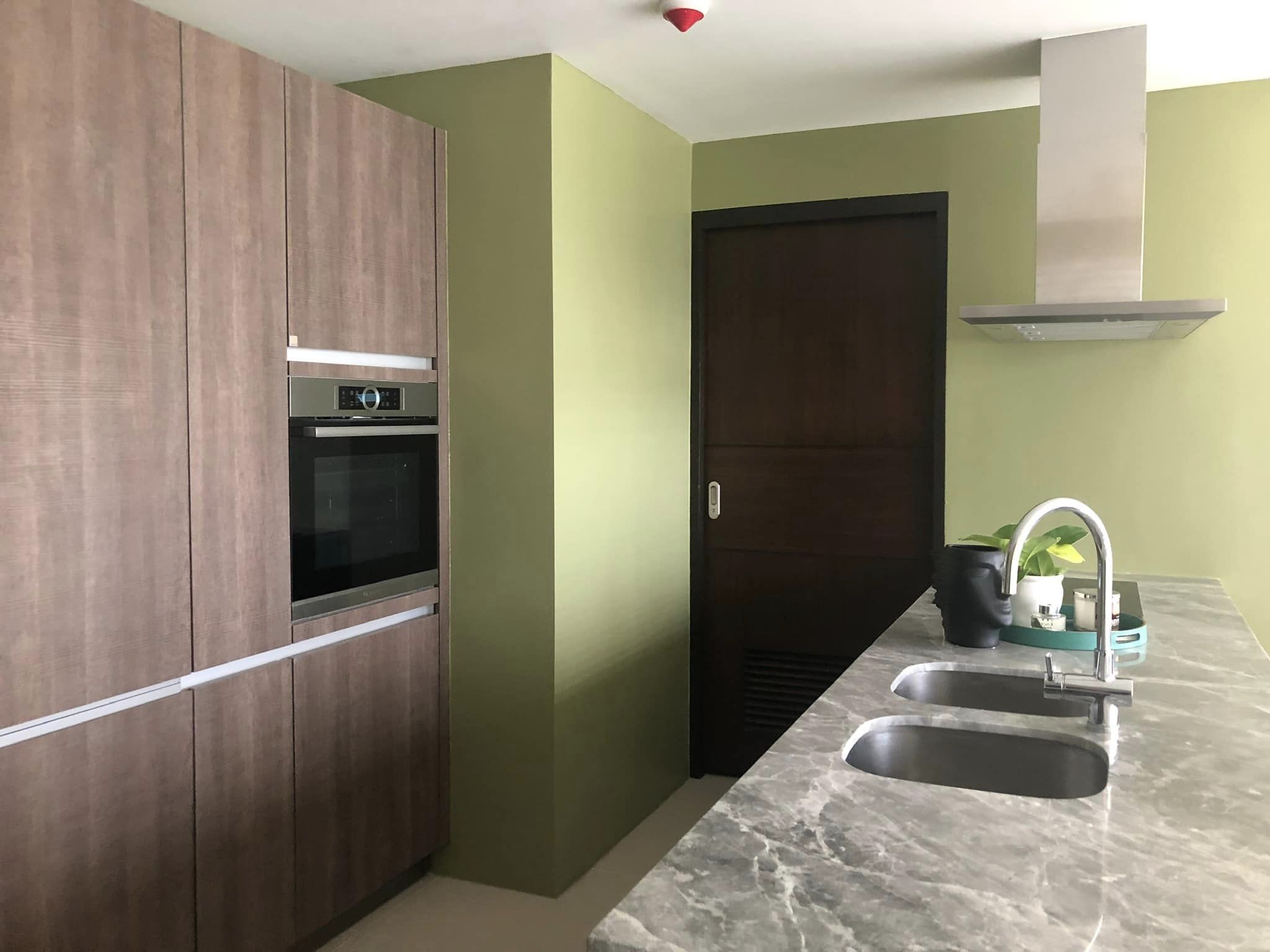 for rent 2br at St Moritz Private Estate in Taguig City for long term