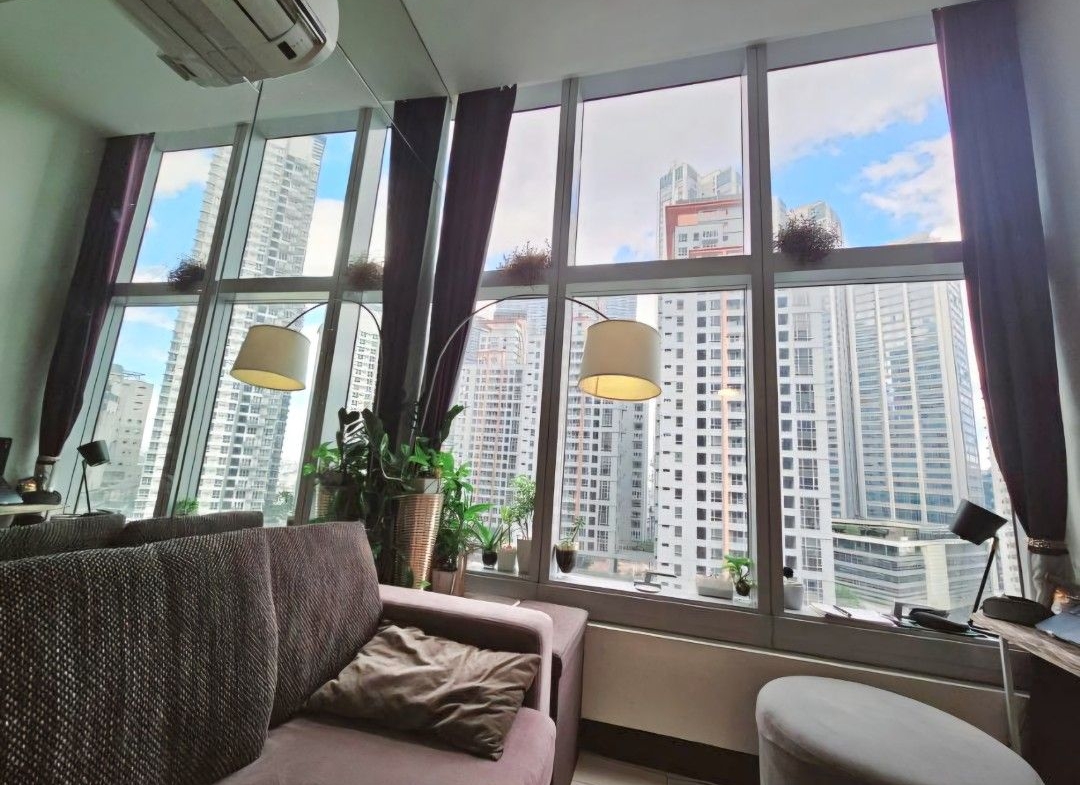 FIRE SALE ONE CENTRAL 1BR CONDO FOR SALE MAKATI