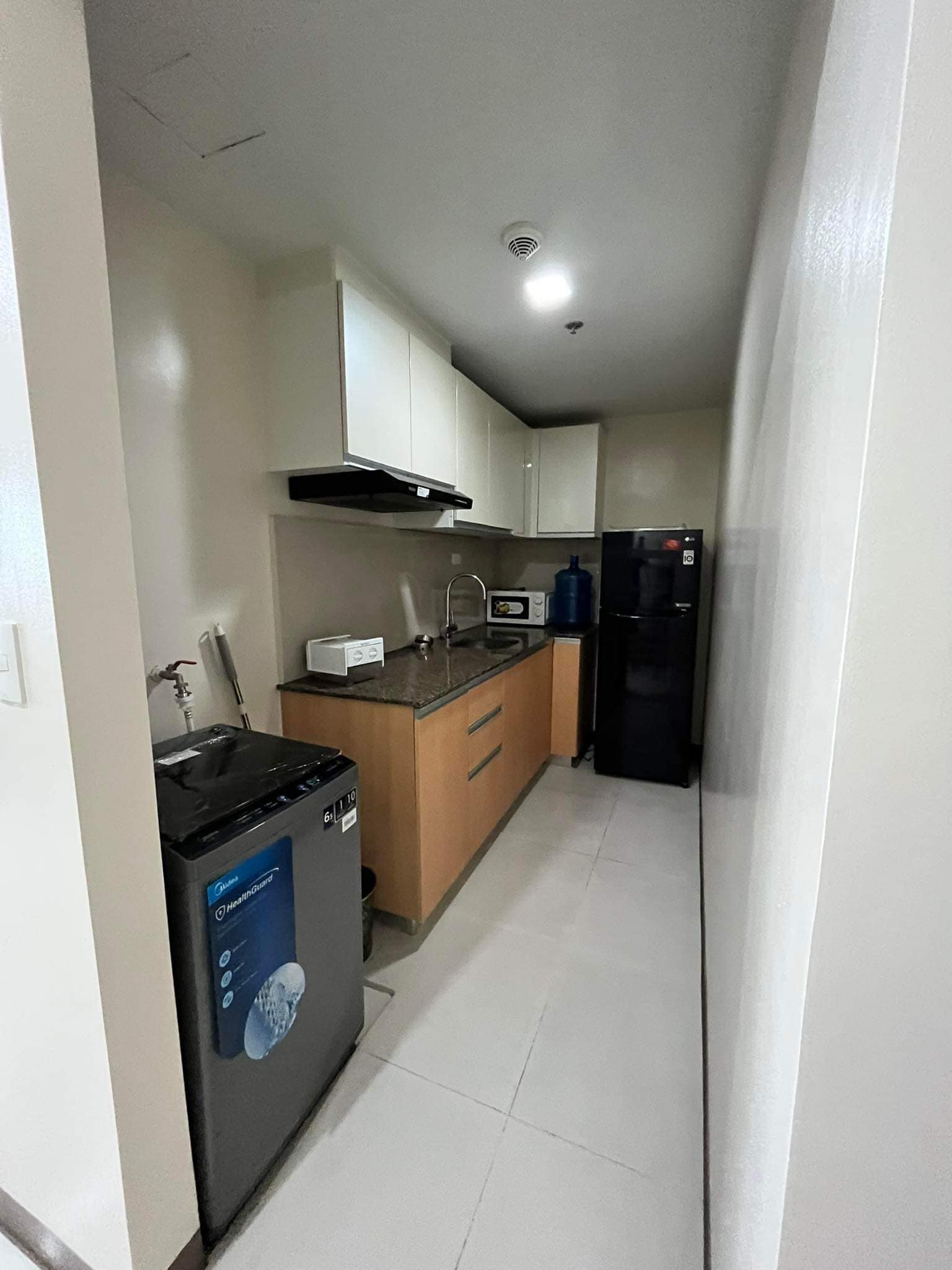 San Antonio Residence Fully furnished pet friendly rental Makati