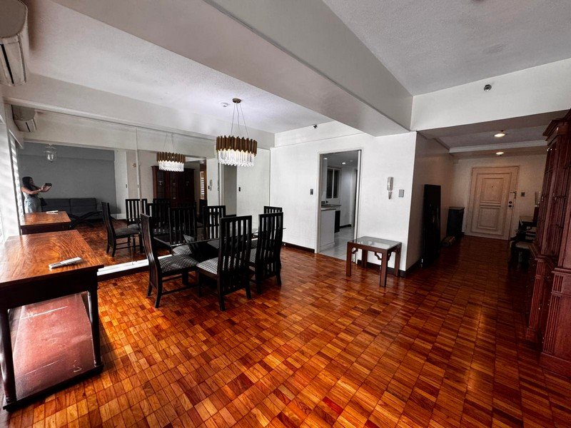 Furnished 2 Bedroom Unit in One Salcedo Place, Makati