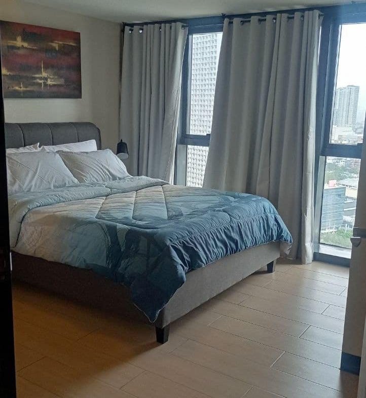 Salcedo SkySuites 1BR Apartment & Condo Rentals