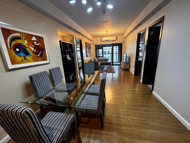 Escala Salcedo Apartment & Condo Rentals, 2BR Balcony