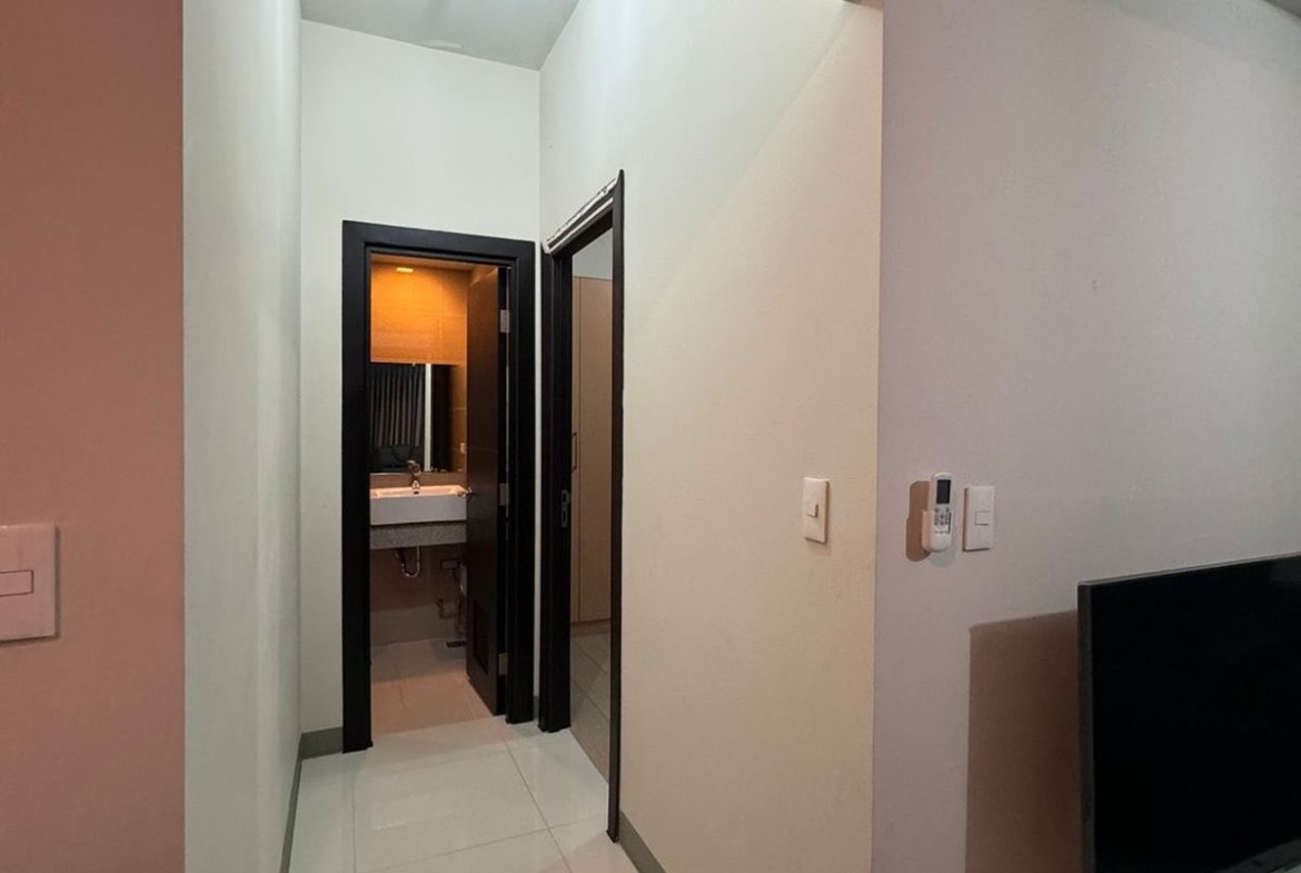 Luxury high-rise condominium in Uptown Bonifacio BGC