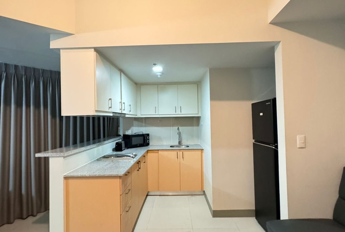 Luxury high-rise condominium in Uptown Bonifacio BGC