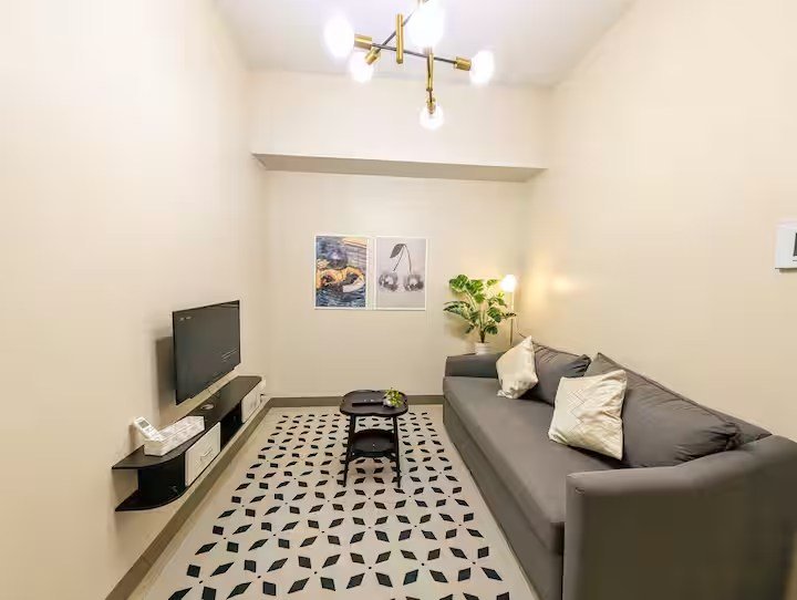 Fully Furnished 1-Bedroom Condo for Sale at Park McKinley West – Income-Generating Airbnb Unit for sale