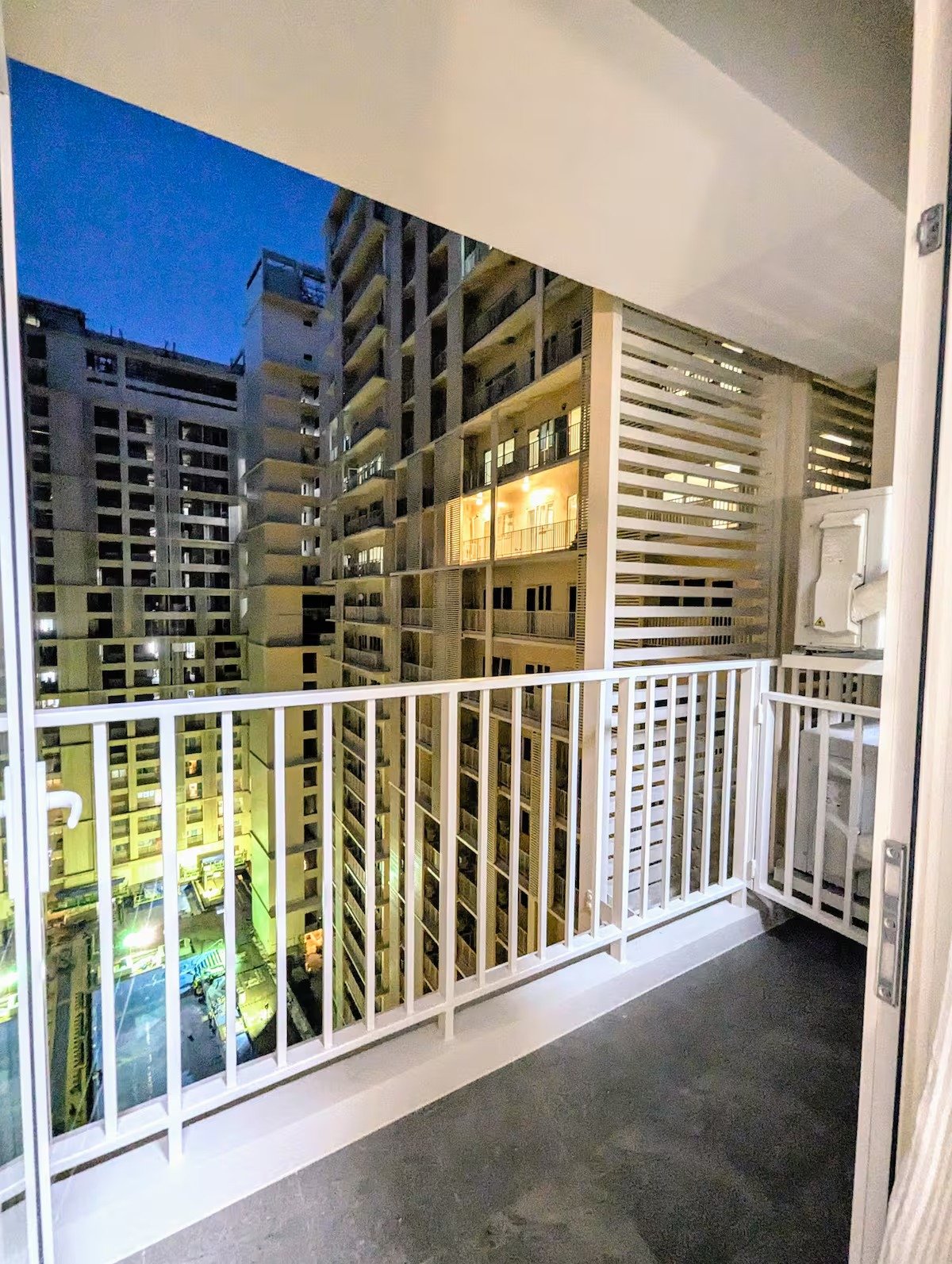 Fully Furnished 1-Bedroom Condo for Sale at Park McKinley West – Income-Generating Airbnb Unit for sale