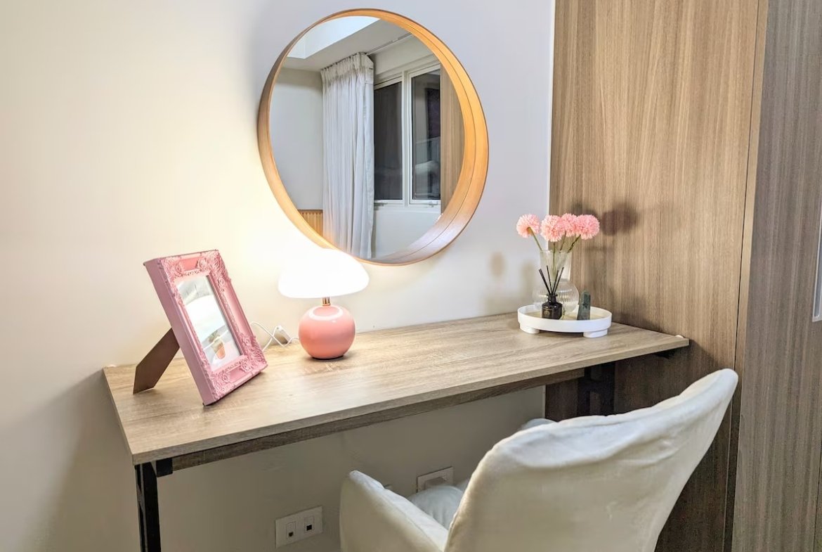 Fully Furnished 1-Bedroom Condo for Sale at Park McKinley West – Income-Generating Airbnb Unit for sale